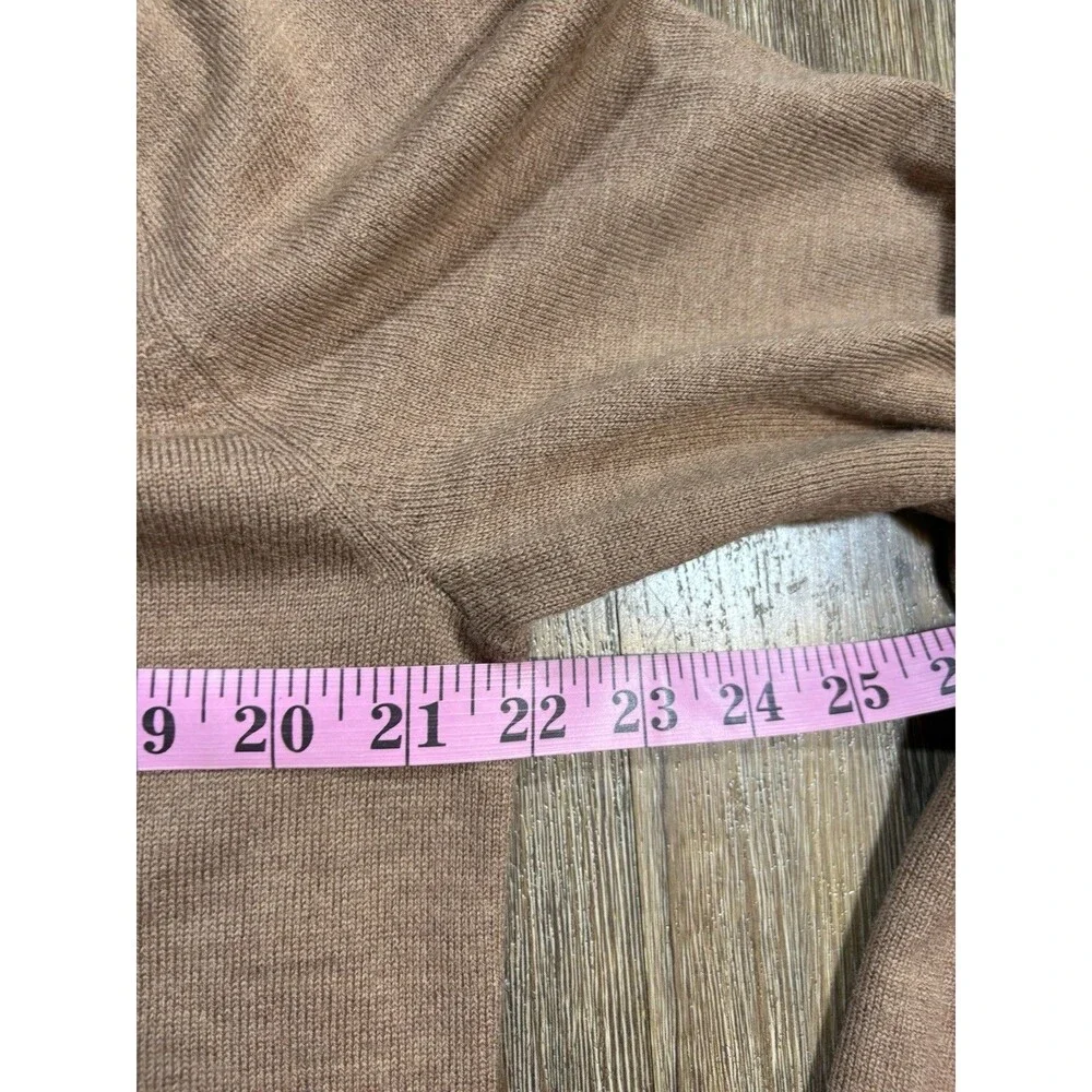 J. Crew pit 22